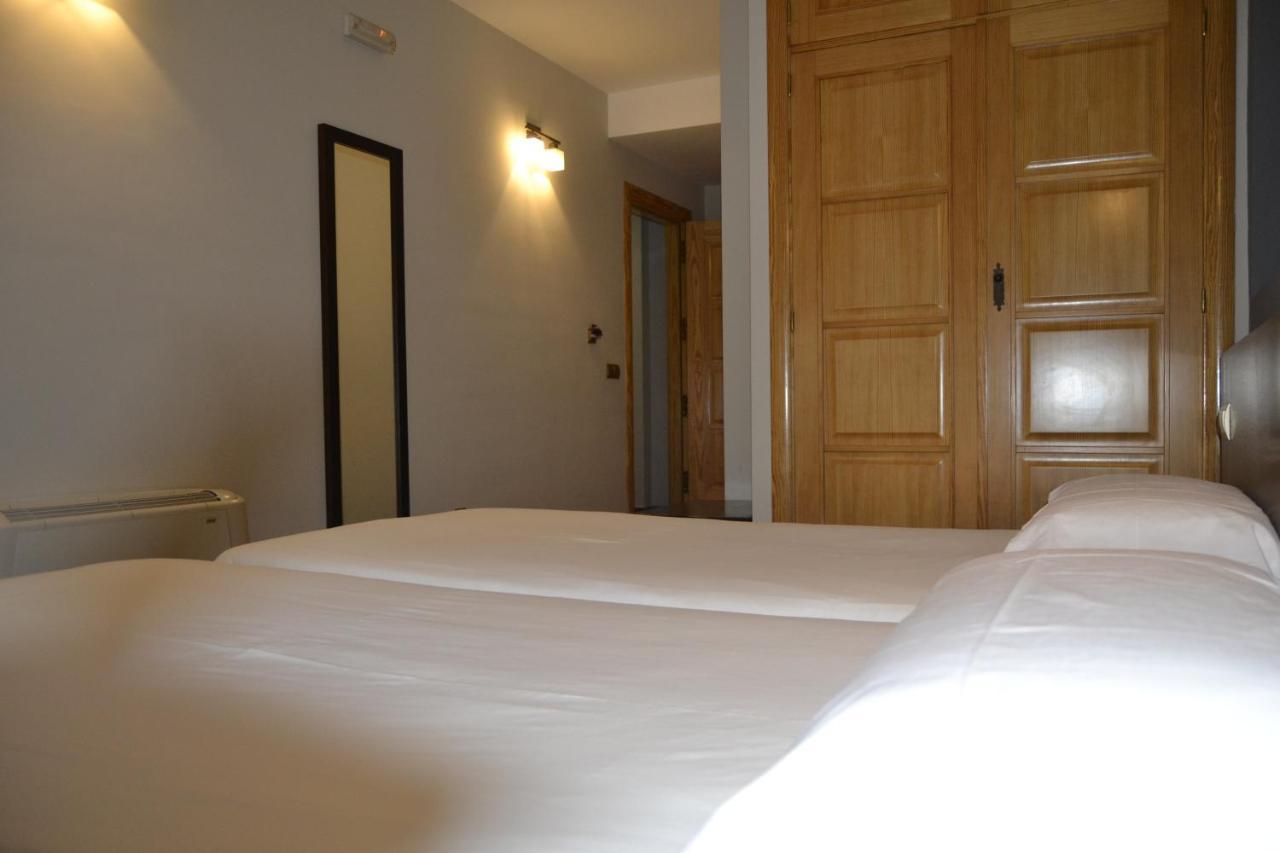 Hotel El Tratado Tordesillas Εξωτερικό φωτογραφία