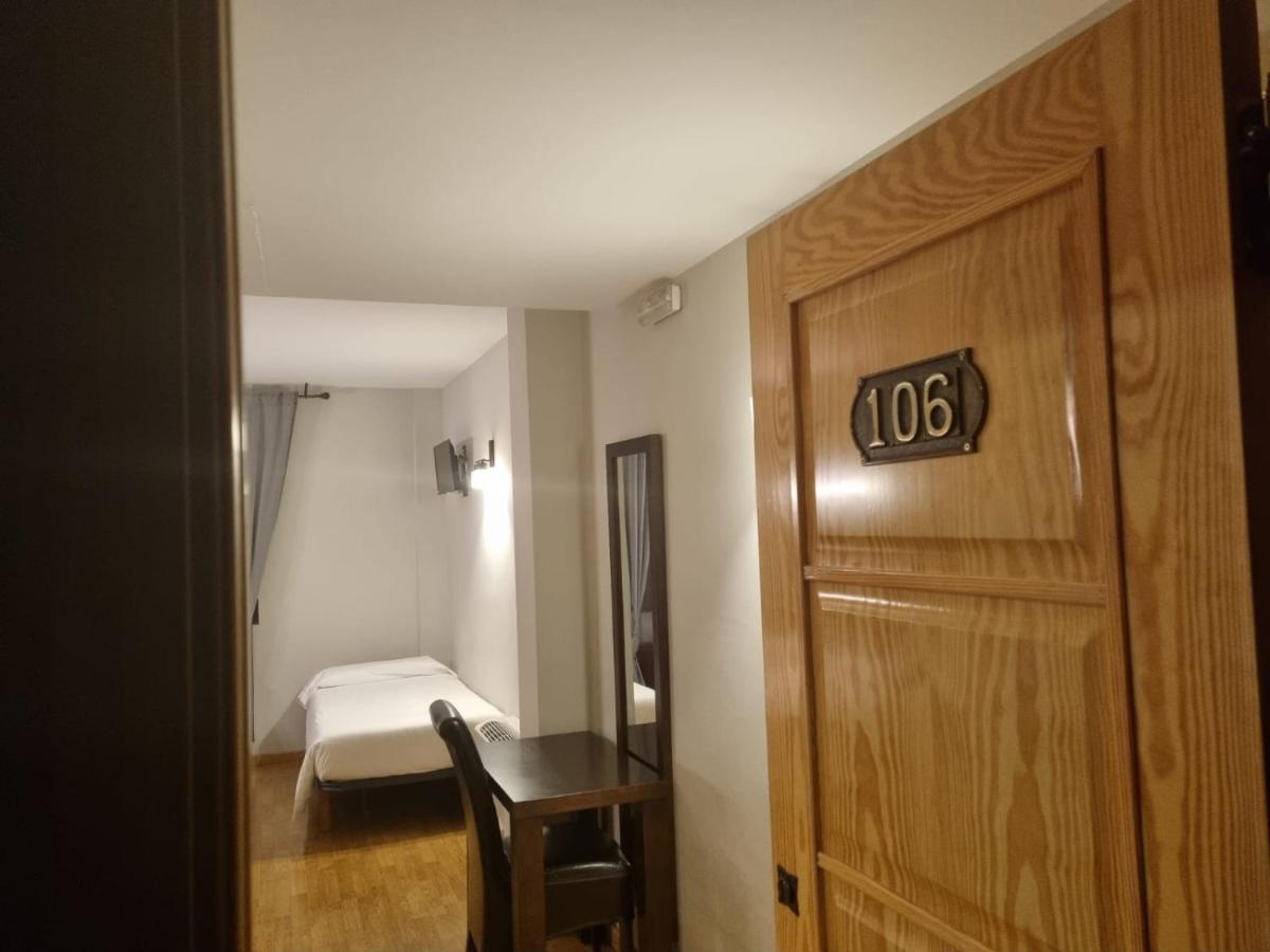 Hotel El Tratado Tordesillas Εξωτερικό φωτογραφία